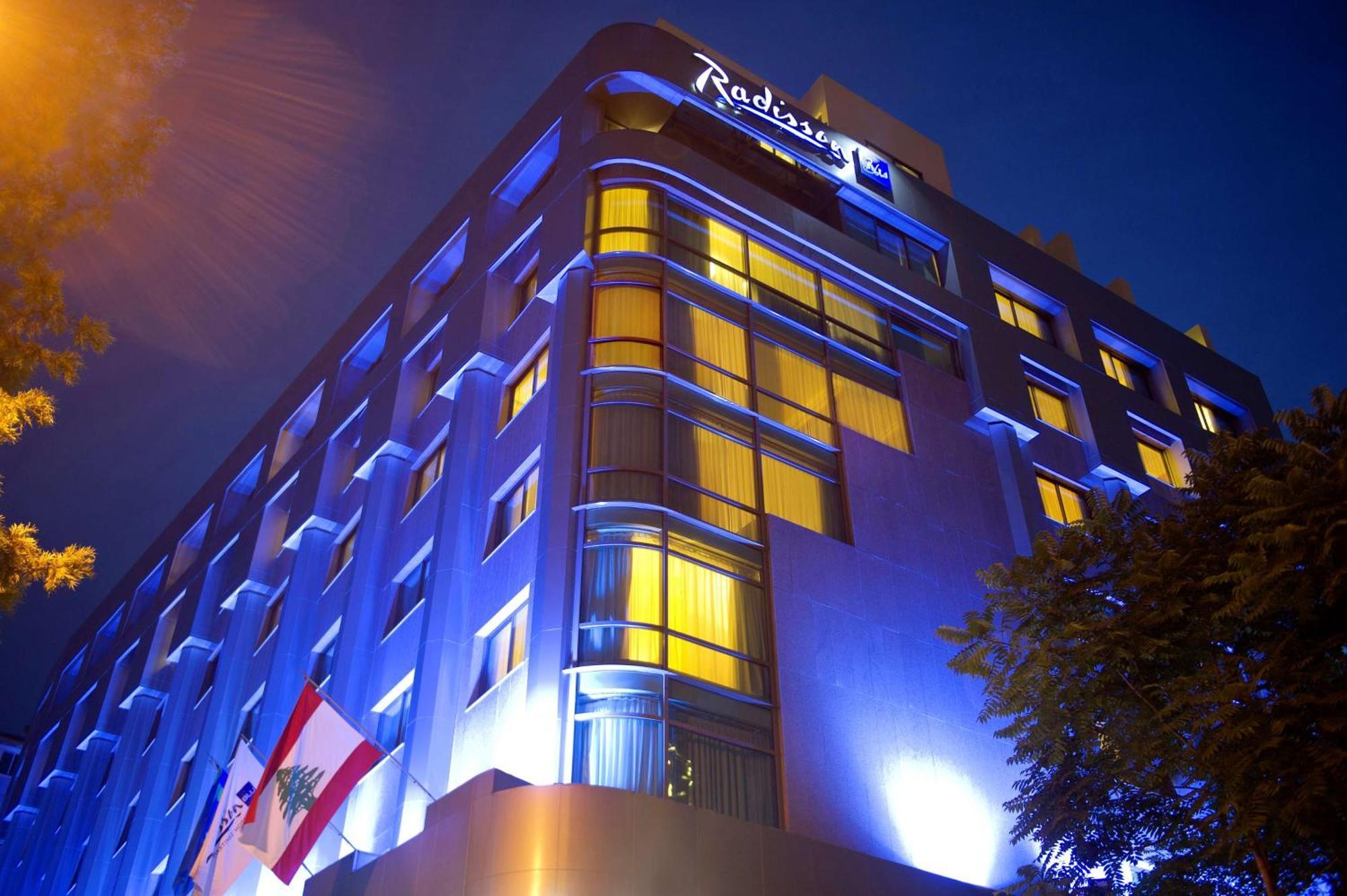 Radisson Blu Martinez Beirut Hotel Exterior foto